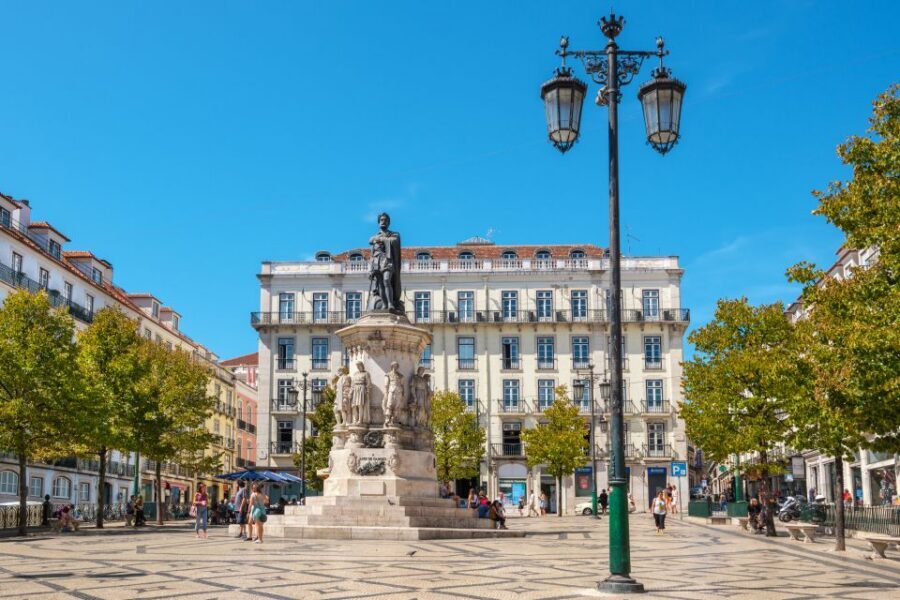 Lisbon: 2-Hour Private City Highlights Kickstart Tour - Rossio Station and Rua das Portas de Santo Antão: architecture as a map key