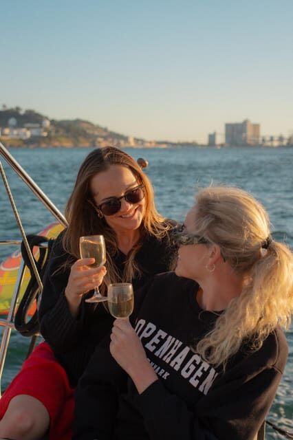 Lisbon 2 Hours Sailing Day Tour and Cruise With Drinks - Past the 25 de Abril Bridge and Christ the King: Big Views, Minimal Effort