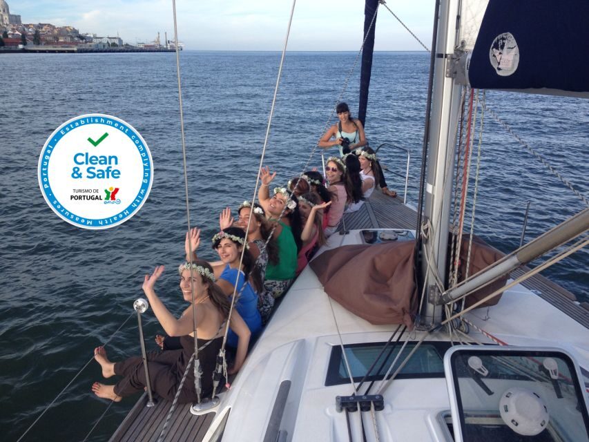 Lisbon 2H Private Tour by SAILBOAT / SAIL or POWER CATAMARAN - Booking reality: what you’re really paying for