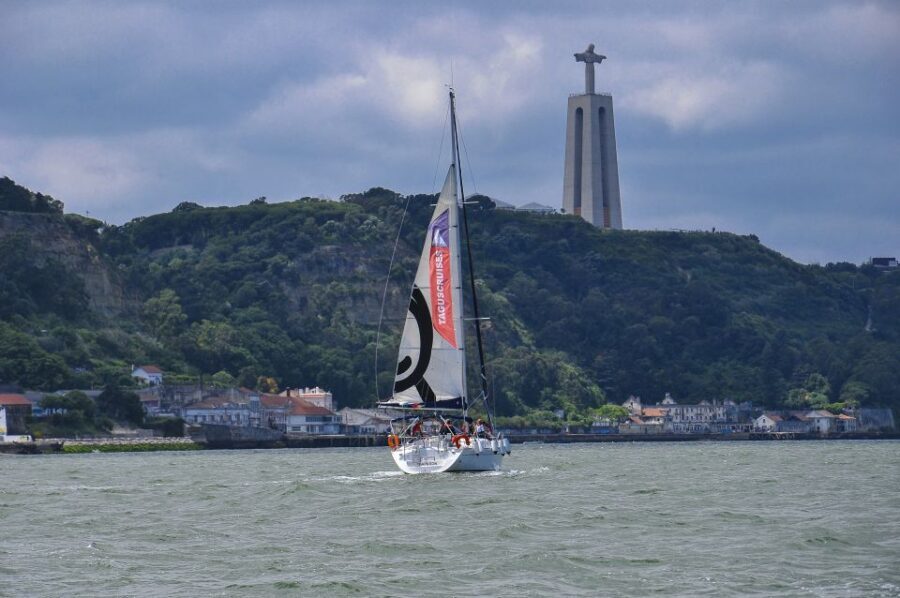 Lisbon 2H Private Tour by SAILBOAT / SAIL or POWER CATAMARAN - The skipper role: what you’ll get besides the scenery