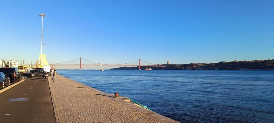 Lisbon: 8 Hour Private Tour through Lisbon (up to 7 people) - Tastings plus Chiado and Bairro Alto: comfort food and the Lisbon mood shift
