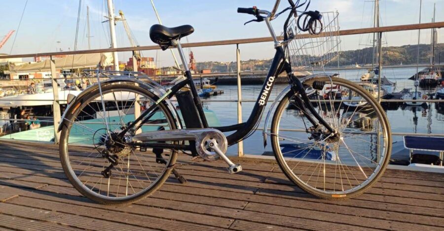 Lisbon - Ajuda: Bike Rental - BenccoBike basics: what’s included and how the ride feels