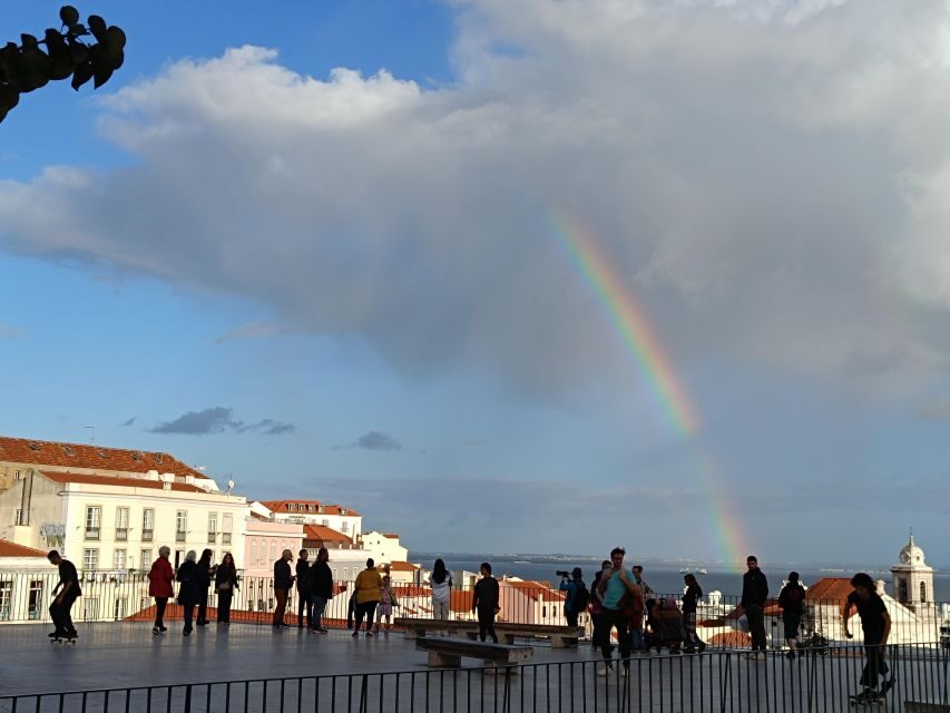 Lisbon: Alfama Old Town Tuk Tuk Tour - Key things to know before you go