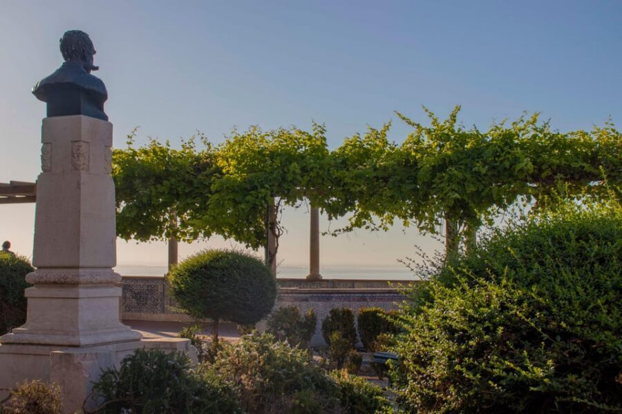 Lisbon: All Viewpoints Tuk-Tuk Tour with a True Local Guide - Graça viewpoint near the convent: calm shade and big landmark views