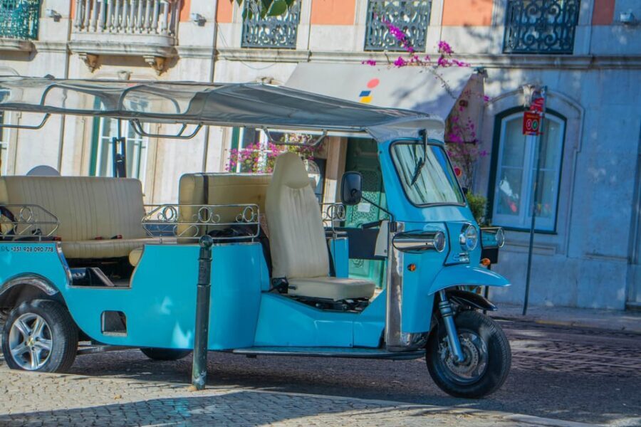 Lisbon: All Viewpoints Tuk-Tuk Tour with a True Local Guide - Senhora do Monte: the highest viewpoint plus a coffee-and-pastry break