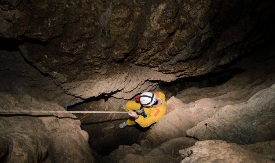 Lisbon: Arrábida Natural Park Cave Tour with Guide - Outdoors First: Biodiversity and Limestone Clues Before You Go In
