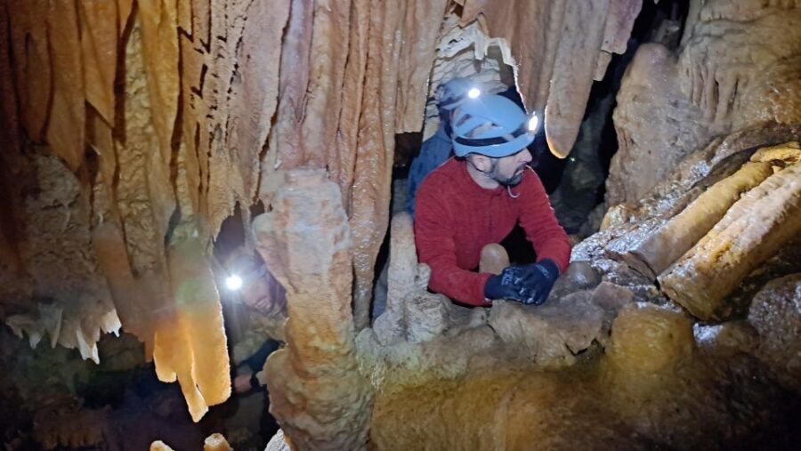 Lisbon: Arrábida Natural Park Cave Tour with Guide - Photos, Flashlight Time, and How to Make the Most of What’s Provided