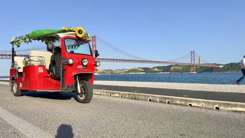 Lisbon: Belém, Sightseeing Tour by Tuk-Tuk - Tagus River views and the Discoveries theme that ties it together