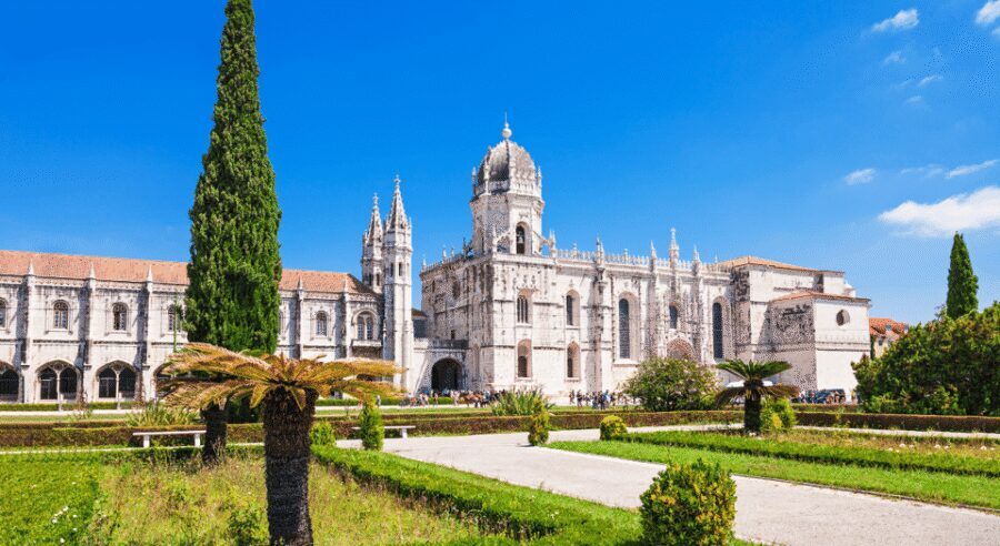 Lisbon: Belem Tour & Jerónimos Monastery Skip-line Ticket - Monument to the Discoveries: learning to read the message in stone