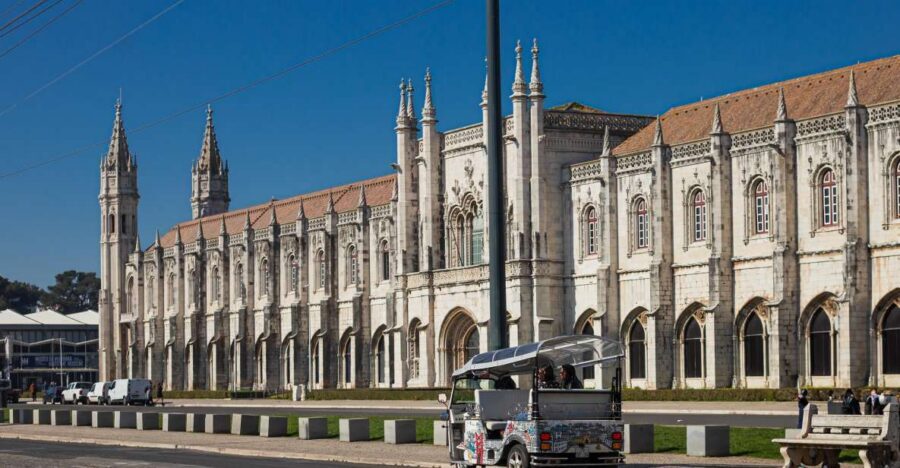 Lisbon: Belém Tuk Tuk Tour with Pastel de Nata Tasting - Key Things to Know Before You Go