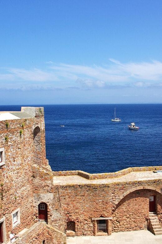 Lisbon: Berlenga Island Full Day Tour - Peniche to the island port: first impressions and quick beach time