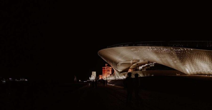 "Lisbon by Night" private tour - Lisbon by Night in 2 Hours: What you’re really buying