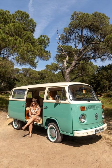 Lisbon: Cascais, Cabo da roca private tour - Guincho Beach: quick wind-and-coast photography stop