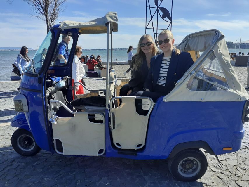 Lisbon: Chiado, Bairro Alto, and Principe Real Tuk Tuk Tour - Chiado: old cafés, bookstores, and theaters on elegant streets