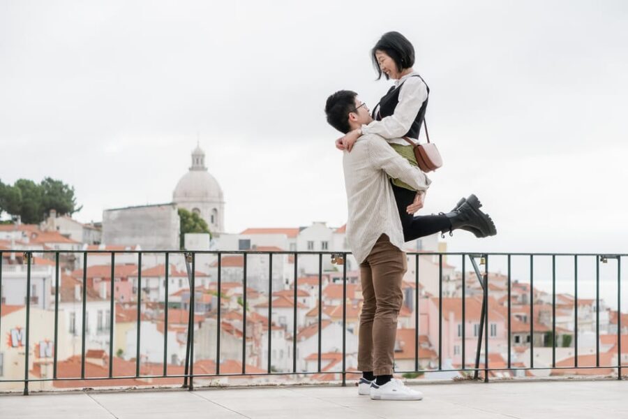 Lisbon: Cinematic Photoshoot with Local Photographer Guide - Key things that make this Lisbon shoot worth it