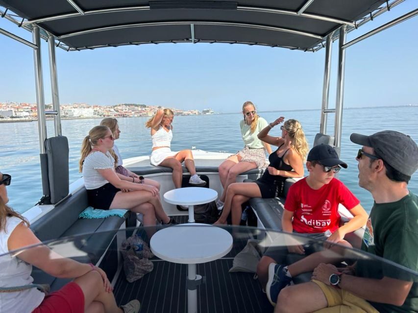 Lisbon: City Boat Cruise Daytime/Sunset/Night with Champagne - Daytime vs sunset vs night: choosing your best lighting window