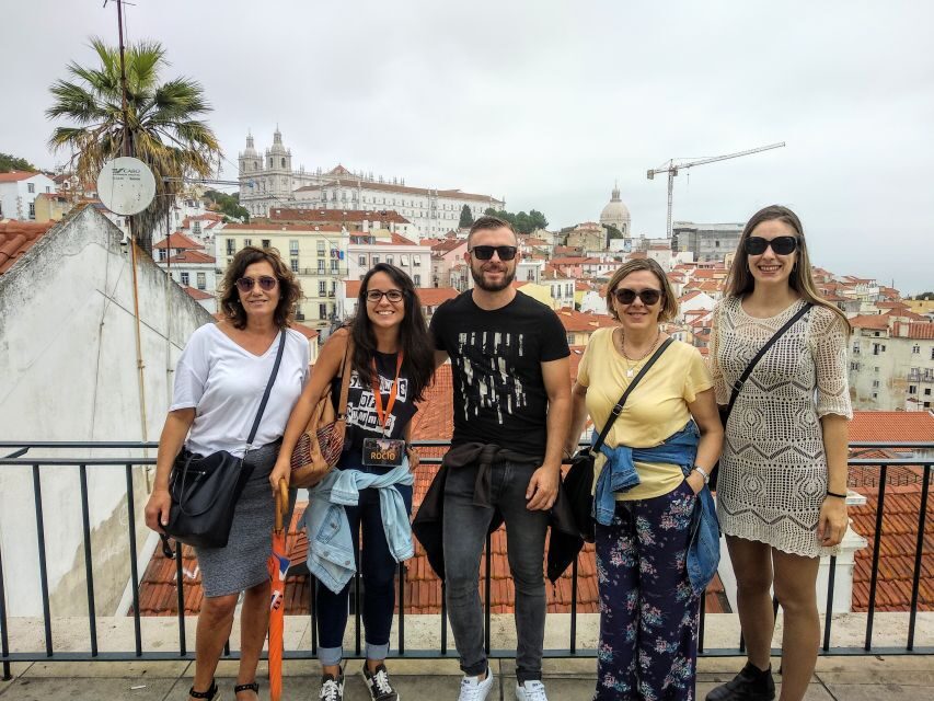 Lisbon: City Sightseeing Private Tour with Guide - Largo do Carmo, Carmo Church, and the National Guard Museum