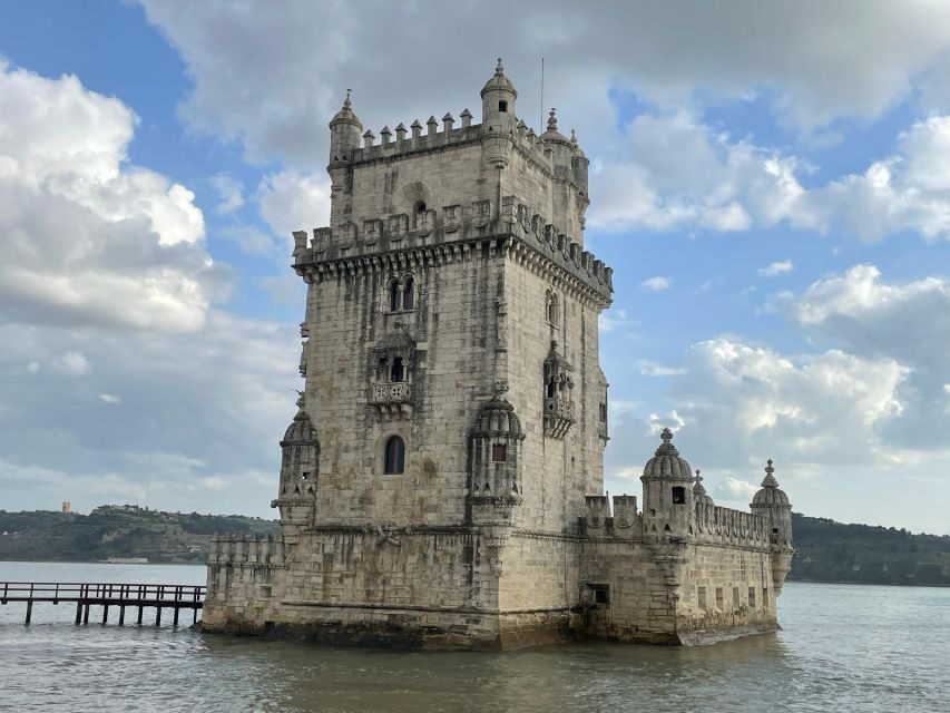 Lisbon: City Tour Alfama, New Town and Belém - Chiado, Largo do Carmo, and Santa Justa Lift: City Life Above the Streets