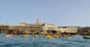 Lisbon: Coast Guided Kayak Tour - Getting to BORK Kayak & Outdoor Centre at Oeiras Harbor