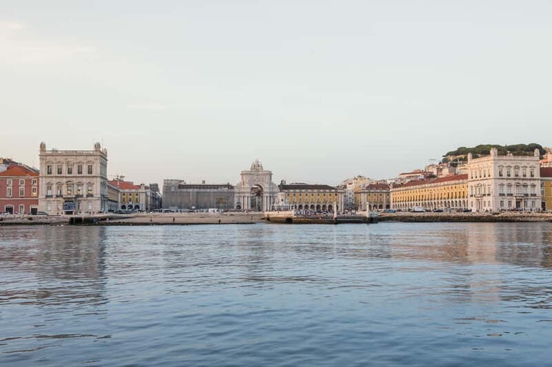Lisbon: Daytime or Sunset Boat Cruise with History and Wine - What You Actually Get for Two Hours on the Water