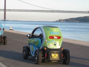 Lisbon: Electric Car Discovery Tour & GPS Audio Guide - Martim Moniz to Baixa: shopping streets, small cafés, and real neighborhoods