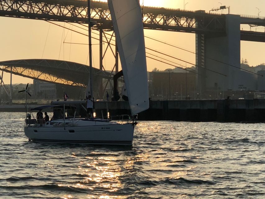Lisbon: Enjoy a Sunset or Night Tagus River Sailboat Cruise - Key things I’d clock before you go