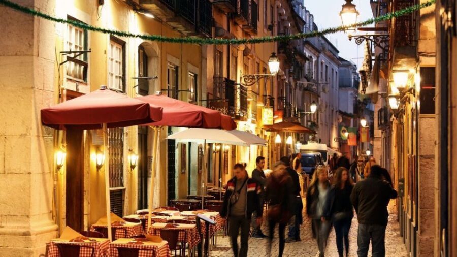 Lisbon: Evening City Tour with Dinner and Live Fado Show - Key things I’d prioritize