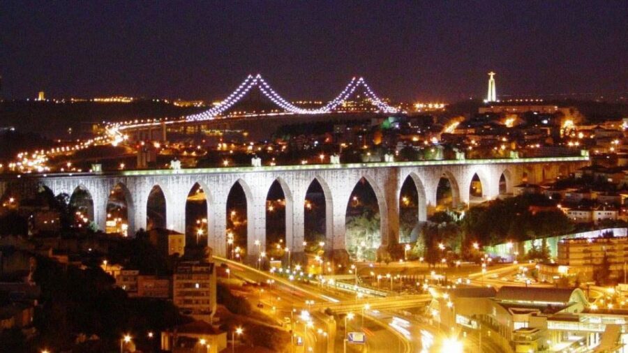 Lisbon: Evening City Tour with Dinner and Live Fado Show - Where you meet: Miradouro Parque Eduardo VII