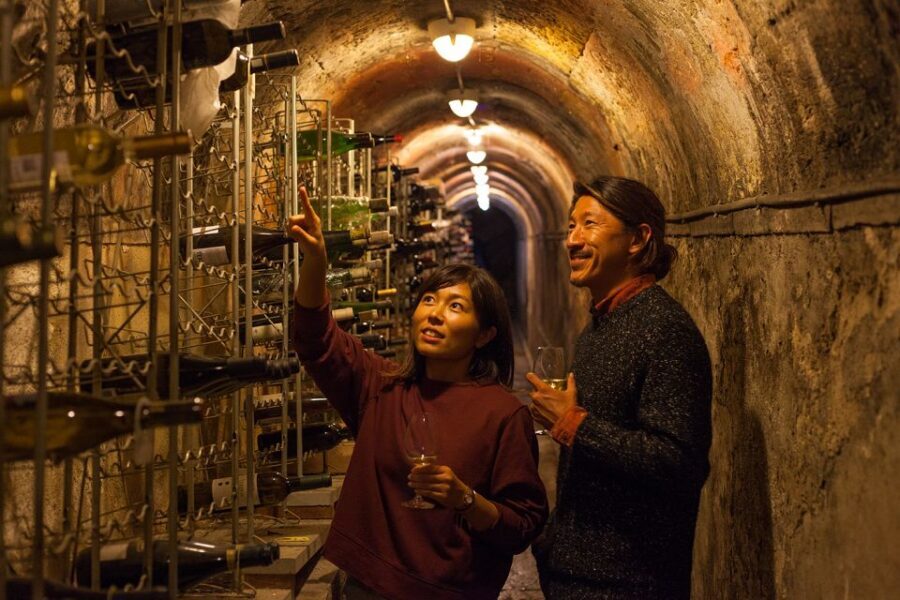 Lisbon: Evening Local Food Crawl with Drink Pairings - FAQ