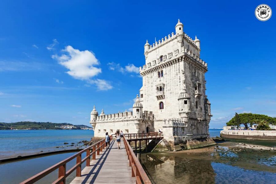 LISBON : Explore Old Town Alfama by Electric Tuk Tuk . - Feira da Ladra and Mercado Santa Clara: Market History and Small-Scale Local Flavor