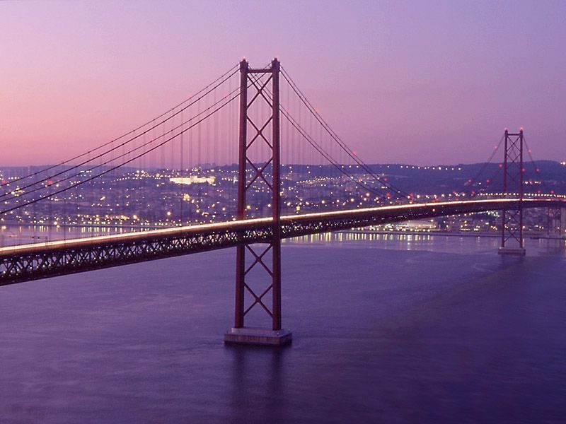 Lisbon: Fado Night Tour - Starting at Praça Marquês de Pombal and Rolling Into the City Lights