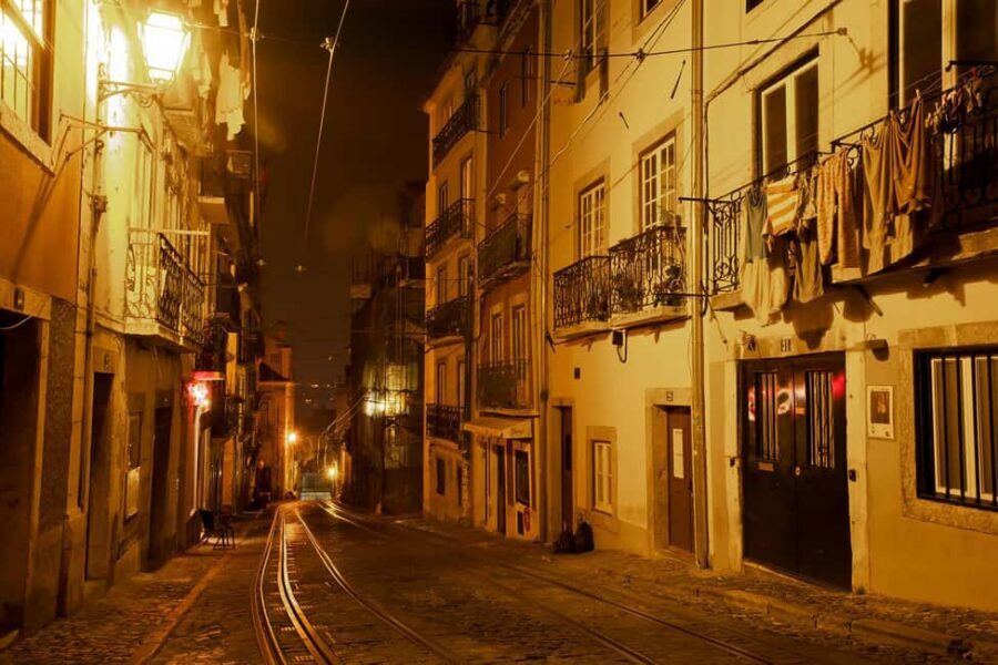 Lisbon: Fado Show with Dinner and City Tour - Alfama at Night: Where the Evening Actually Feels Like Lisbon