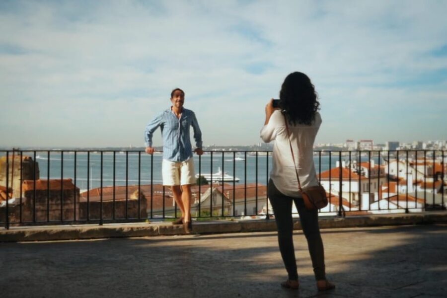 Lisbon: Flexible Walking Tour of Alfama - Key Highlights to Look For