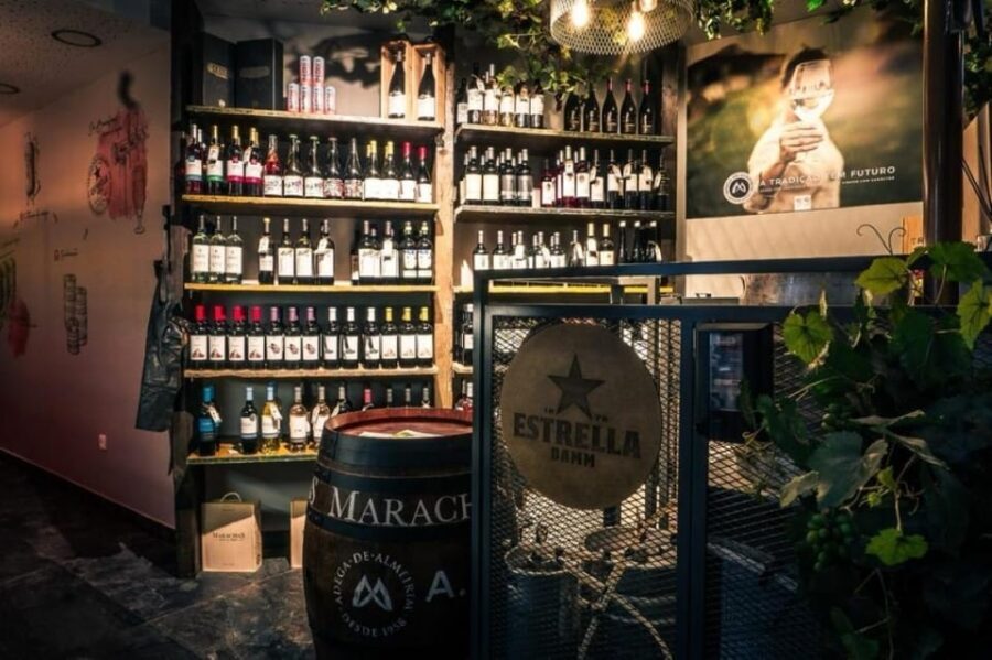 Lisbon: Food and Wine Tasting 4-Hours Tuk Tuk Tour - Why a tuk-tuk works so well for Lisbon’s hills