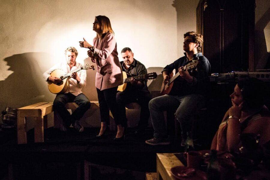 Lisbon : Food & Fado Tour - Lisbon Food & Fado: why this 3-hour format clicks