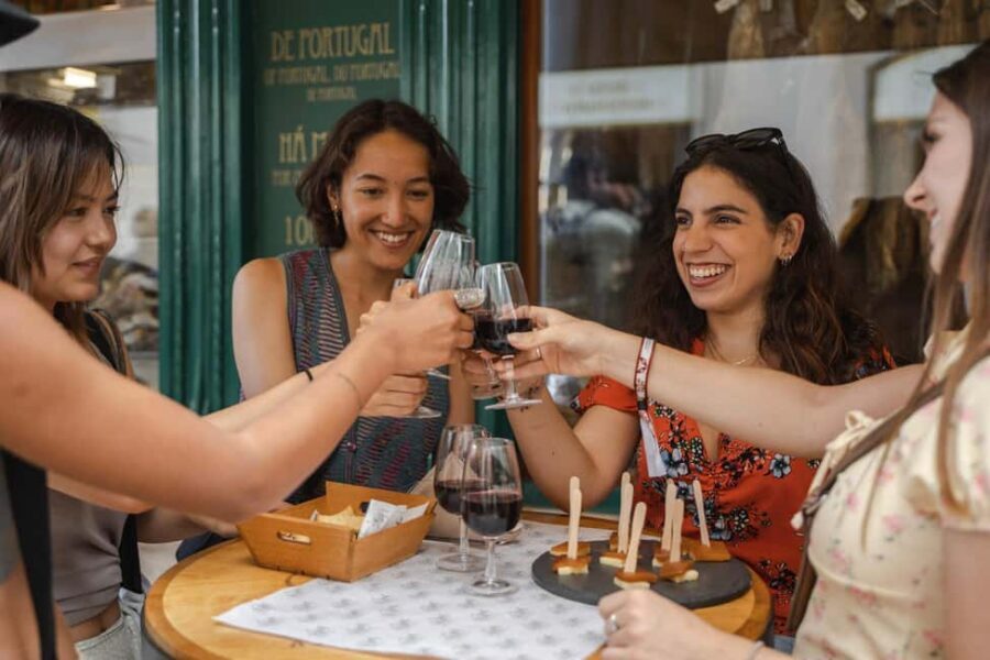 Lisbon Food Tour with Drinks and Food Included - Where you start (and why Praça da Figueira makes sense)