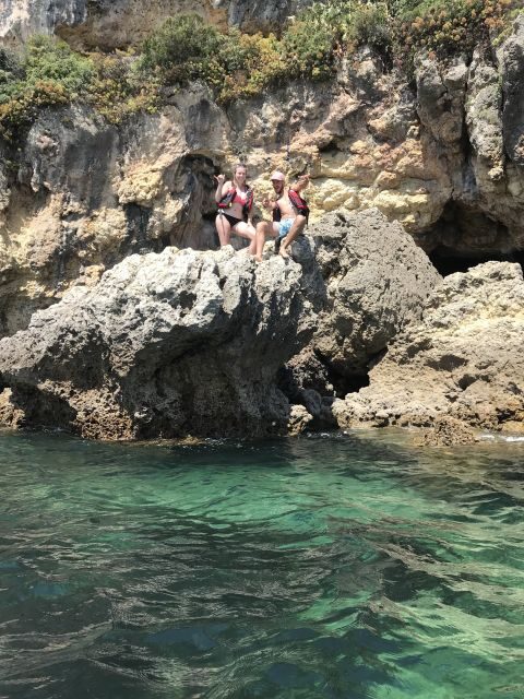 Lisbon: Full-Day Arrabida Kayak Tour with Picnic - Guides and group size: why a limit of 12 changes the vibe
