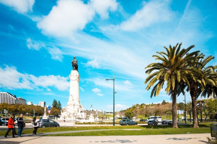 Lisbon: Full-Day Private Sightseeing Tour - Rossio Square, Lisbon Cathedral, and the viewpoints over Gracia and Baixa