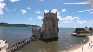 Lisbon: Full-Day Small-Group City Tour with Hotel Pickup - Rossio Square and Restauradores Square: Your Downtown Orientation