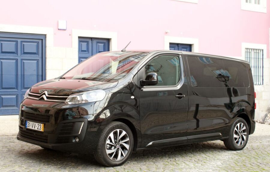 Lisbon: Full Day Tour to Fátima, Batalha, Nazaré and Óbidos - Getting moving from Lisbon without losing the day
