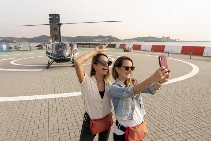 Lisbon: Guided Bike Tour, Helicopter Flight, and Boat Trip - A half-day Lisbon hit: why land, sea, and air makes sense