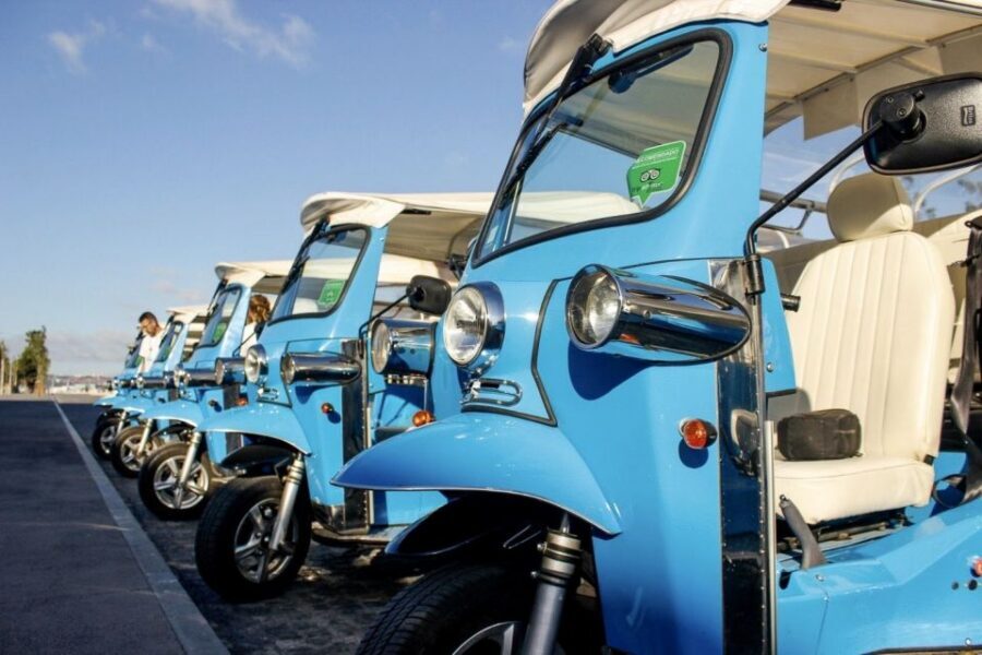 Lisbon Guided Tuk Tuk Tour: The City by the River - Praça do Comércio and the 1755 earthquake story