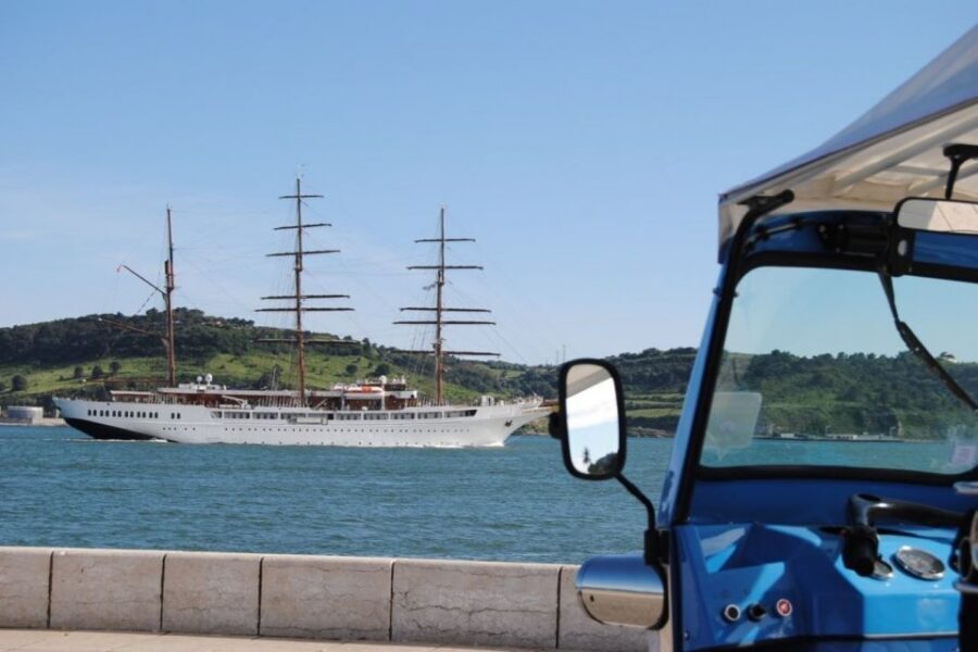 Lisbon Guided Tuk Tuk Tour: The City by the River - Where you meet and why the exact pickup spot matters