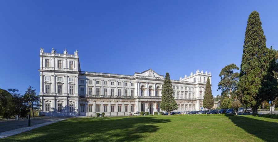 Lisbon: Half-Day City Tour - Praça do Comércio, Rossio, and Restauradores: Lisbon’s civic heart
