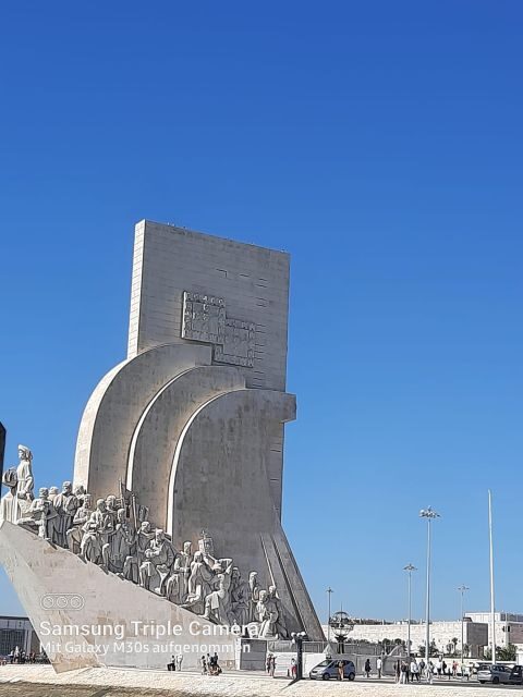 Lisbon: half day guided sightseeing tour by tuk tuk - São Vicente de Fora, Feira da Ladra, and the National Pantheon pass-by
