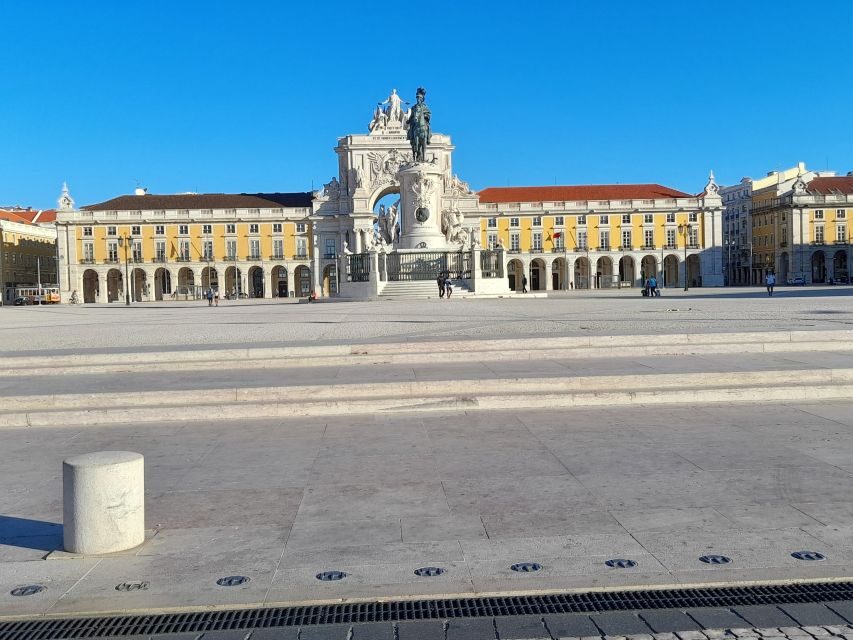 Lisbon: half day guided sightseeing tour by tuk tuk - Ginjinha and custard tarts: included taste vs. what costs extra