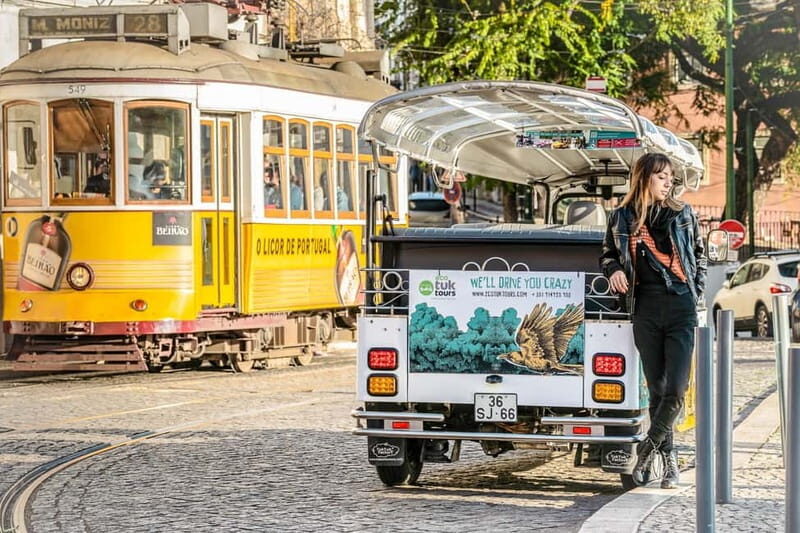 Lisbon: Half-Day Private Tuk Tuk Tour - The walk-and-view combo: Campo das Cebolas to Graça