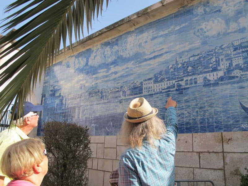 Lisbon: Highlights and Hidden Gems Tour - Graça start: churches, old workers’ housing, and how Lisbon really lived