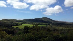 Lisbon: Hiking in Arrábida Natural Park - What you’ll actually do on the trail: mountain views, valleys, and history