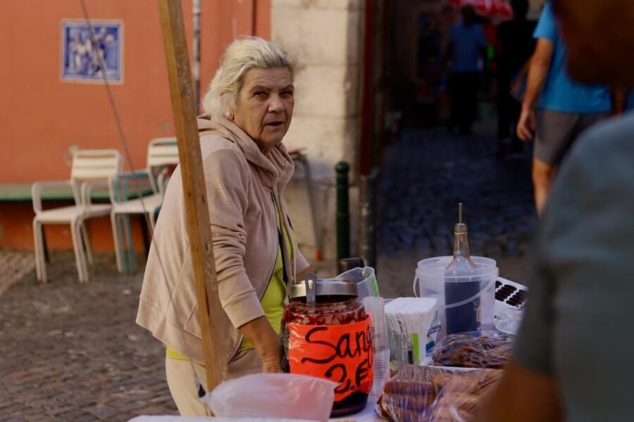 Lisbon Impressions - Walking Tour - Small Group - Baixa de Lisboa: why the earthquake still shows up in the street plan